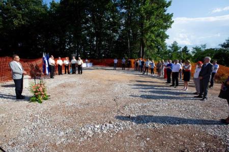 TPOSTAVITEV EMELJNEGA KAMENA IOC NEVERKE - Valter Leban -8527